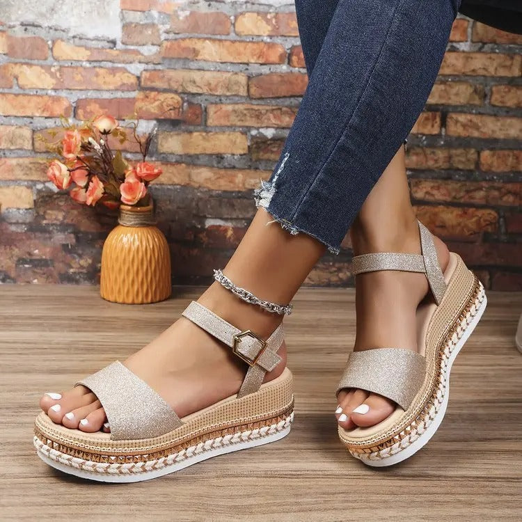 CLOG WEDGE BUCKLE LOW SANDALS